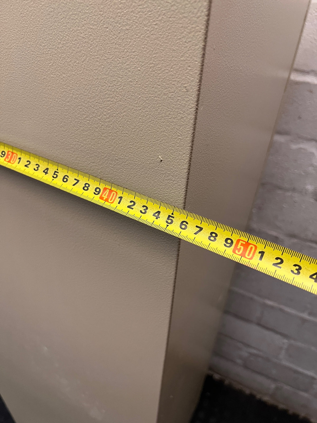 Two-Tone Single Door Steel Locker – width measurement