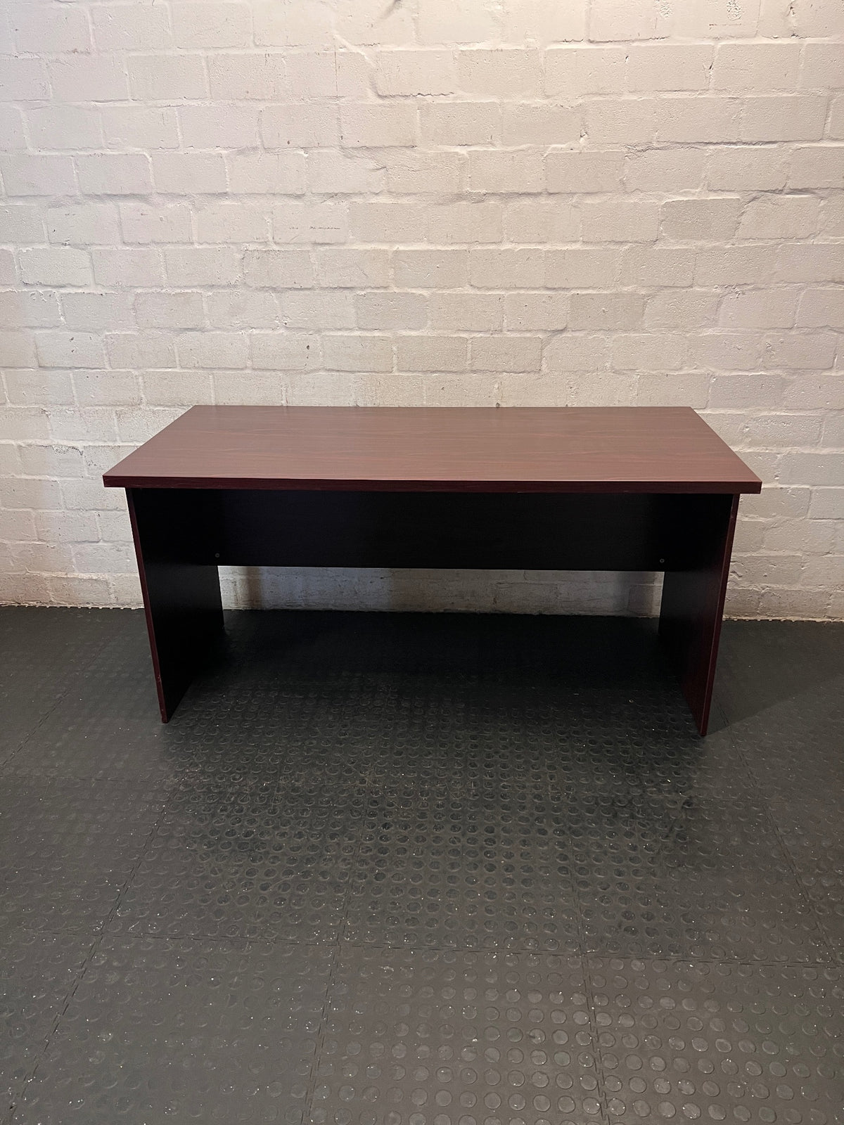 Mahogany Finish Office Desk Shell (1600mm) – main front view