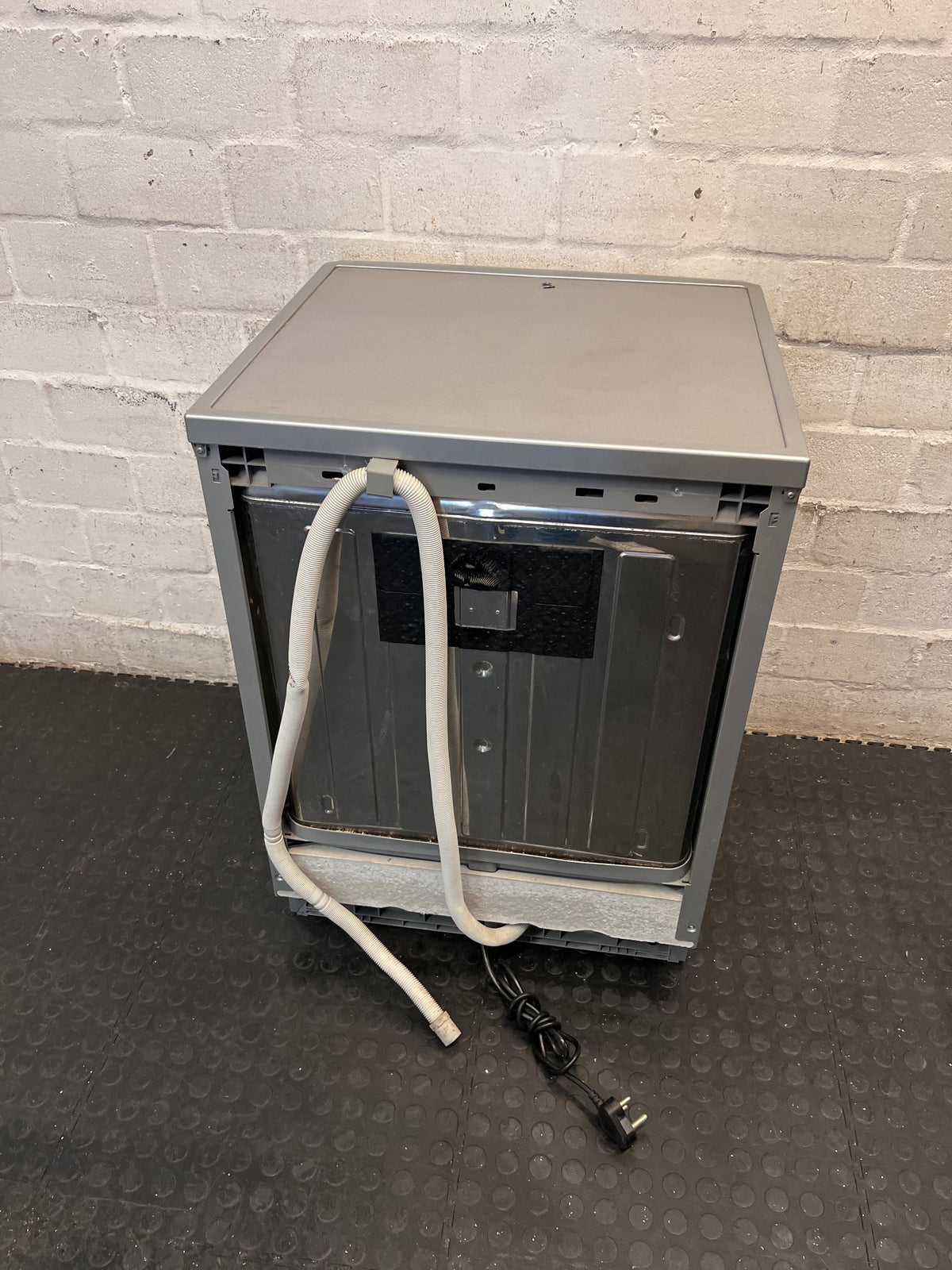 Defy Silver Freestanding Dishwasher – back view