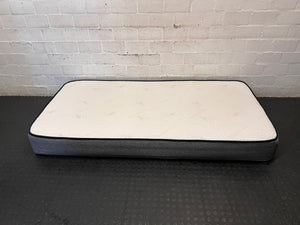 Single Mattress with Quilted Floral Pattern – back view