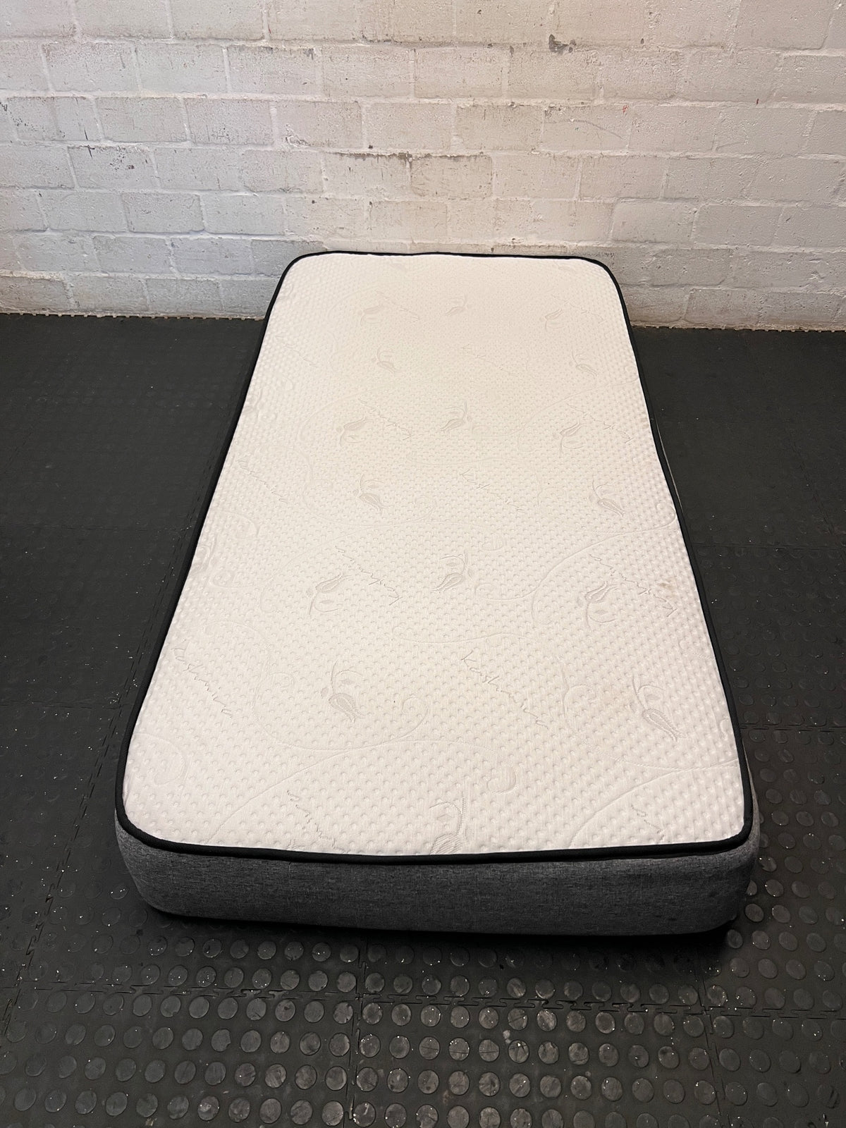Single Mattress with Quilted Floral Pattern – top view
