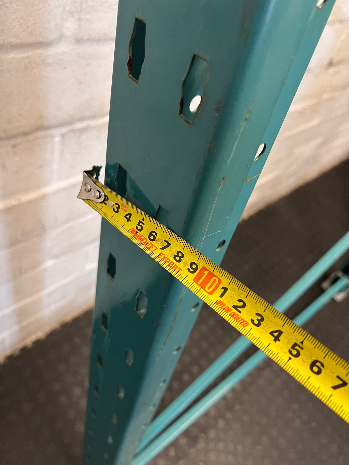 Industrial Steel Racking Upright Frame – width measurement