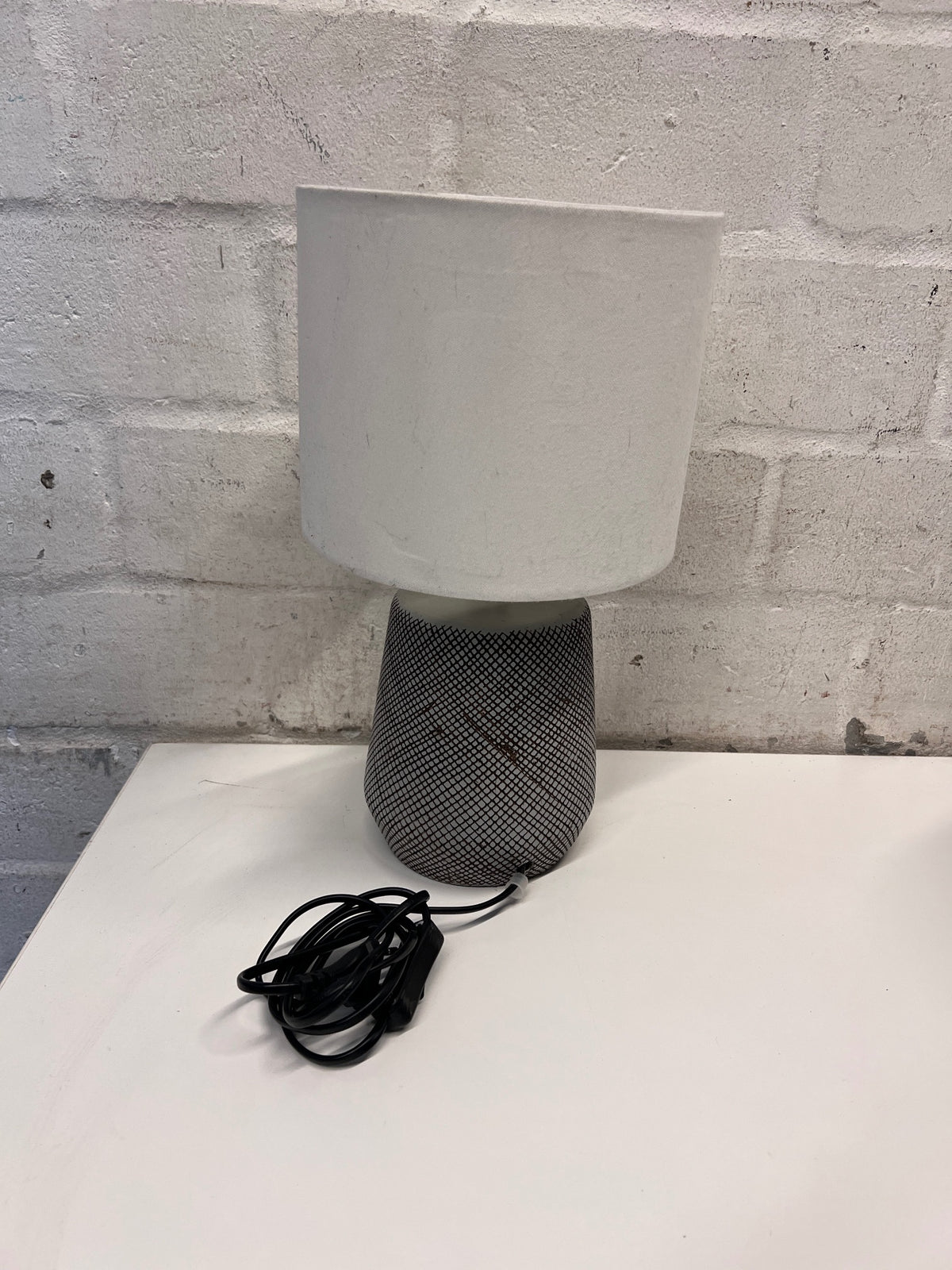 Patterned Base Table Lamp with White Fabric Shade – main front view