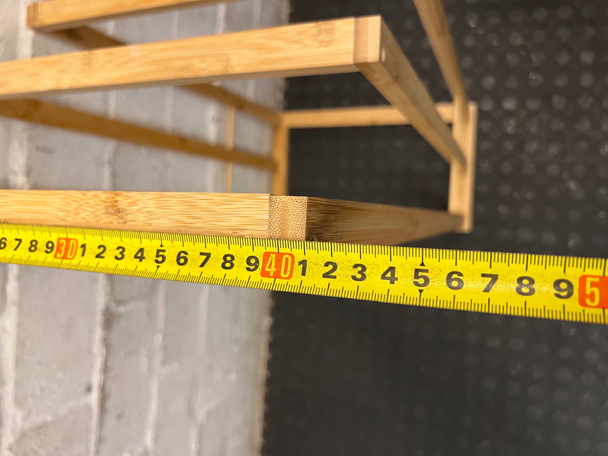 Freestanding Oak-Tone Tiered Towel Rail – width measurement