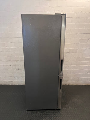 Hisense Brushed Steel Fridge Freezer with Water Dispenser – top view