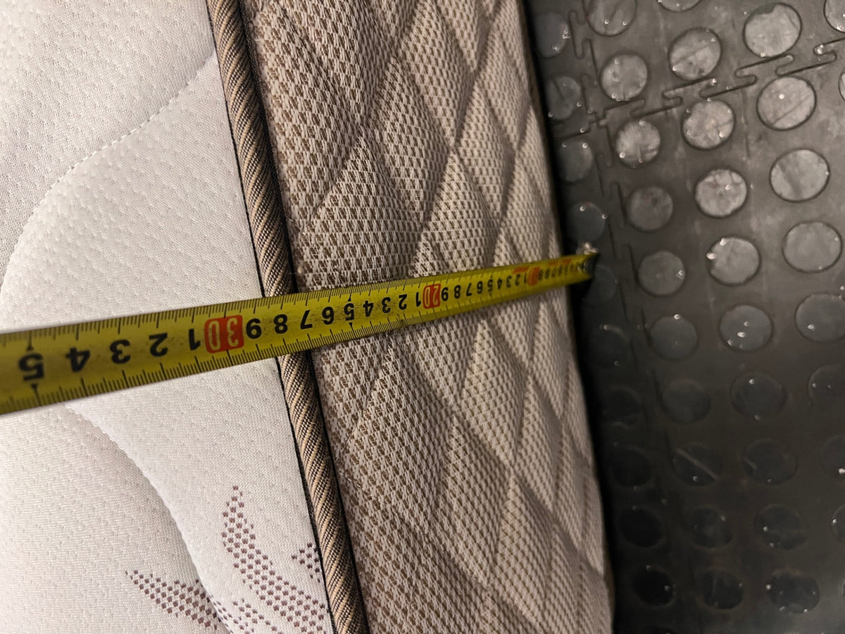 Durapedic Bamboo Double Mattress with Grey Quilted Sides – height measurement