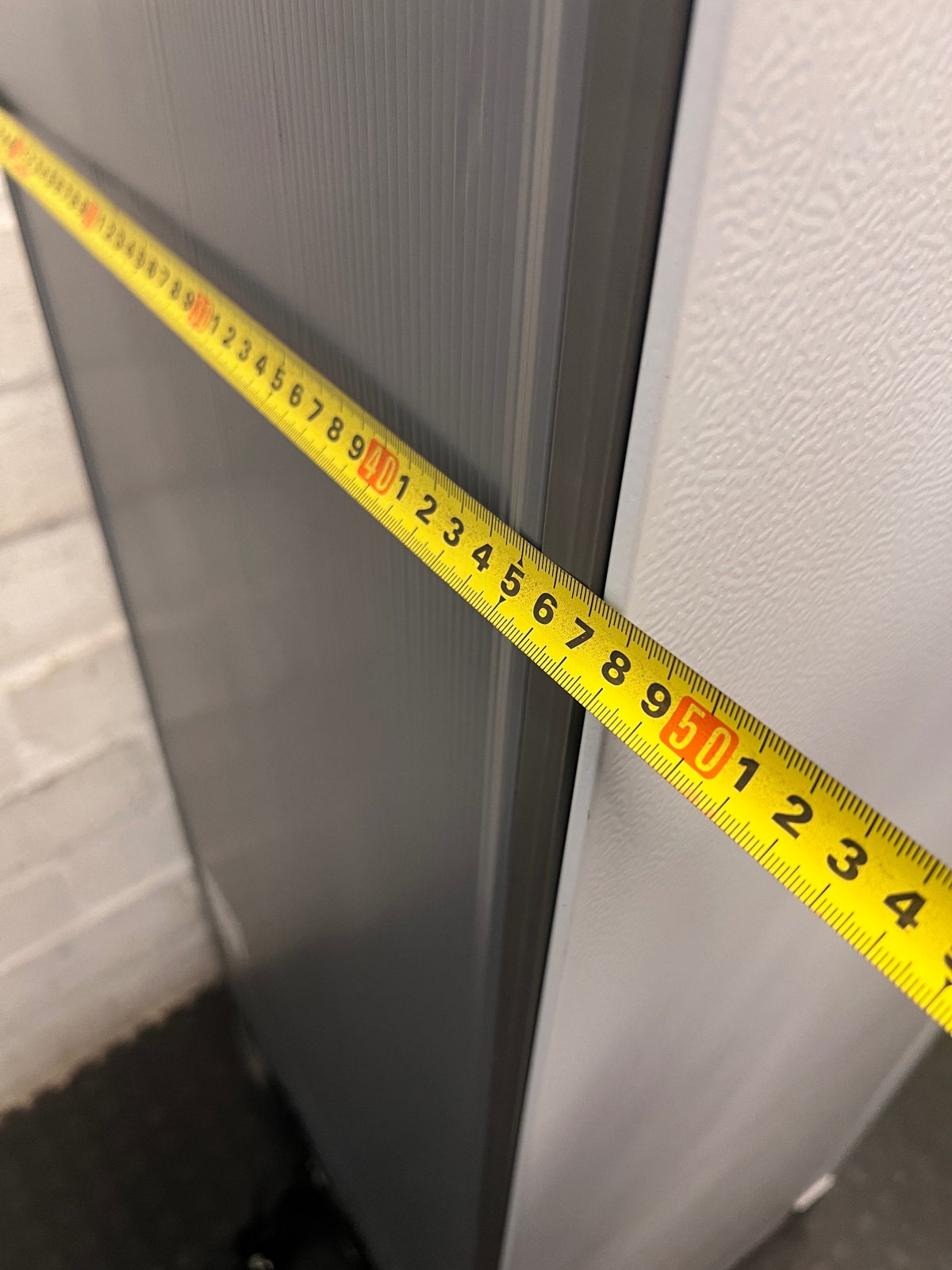 Hisense 154L Top-Mount Fridge Freezer in White – depth measurement