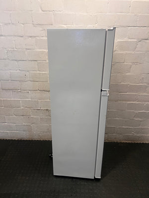 Hisense 154L Top-Mount Fridge Freezer in White – top view
