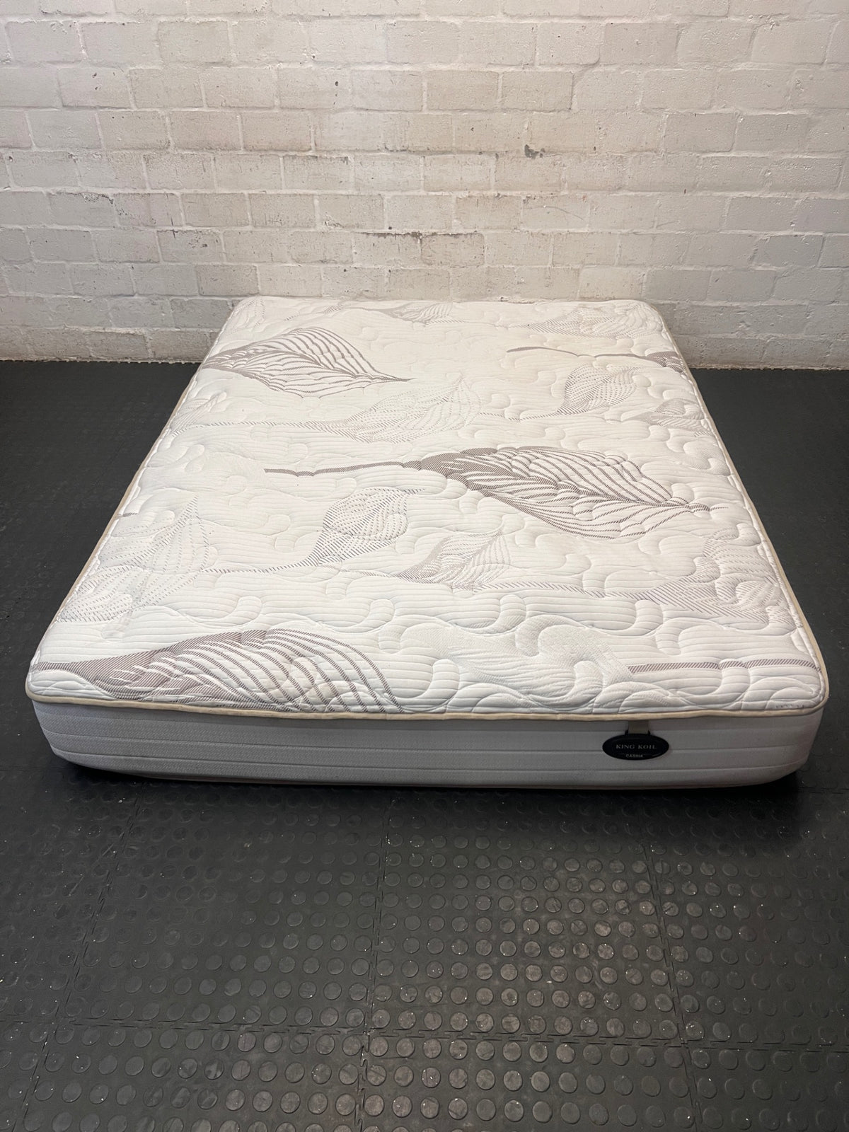 King Koil Cassia Queen Extra Length Mattress – main front view