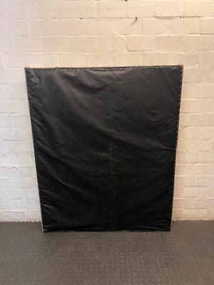 Three-Quarter Upholstered Winged Fluted Headboard – condition detail