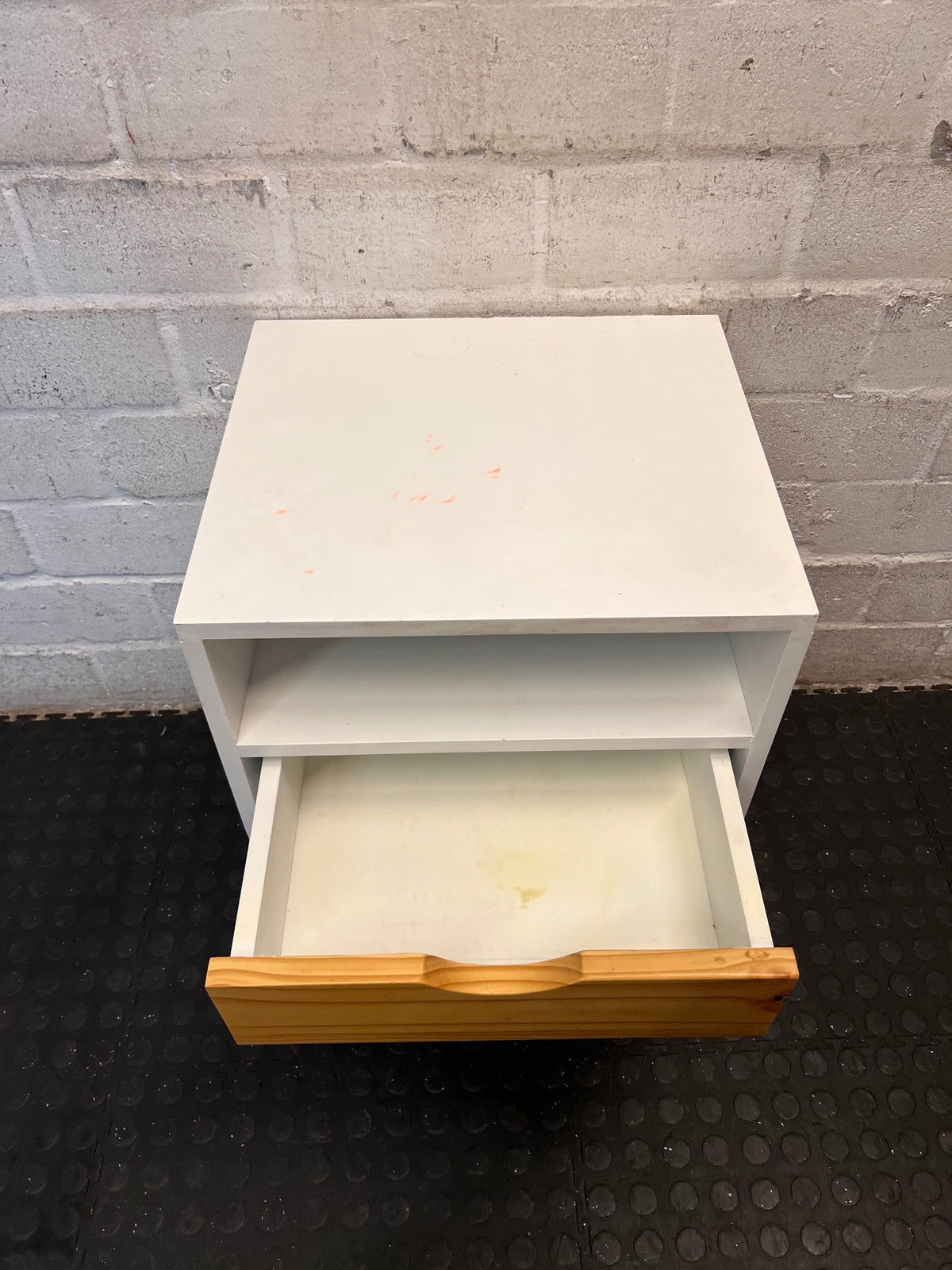 White and Wood Single Drawer Side Table – side view