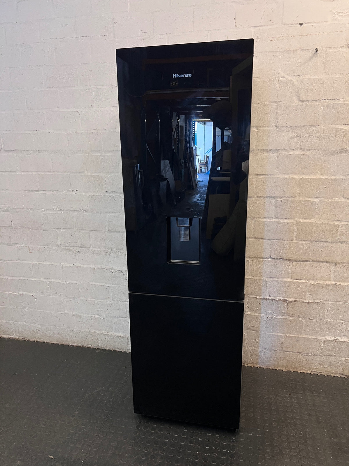 Hisense Black Glass Fridge with Water Dispenser – main front view