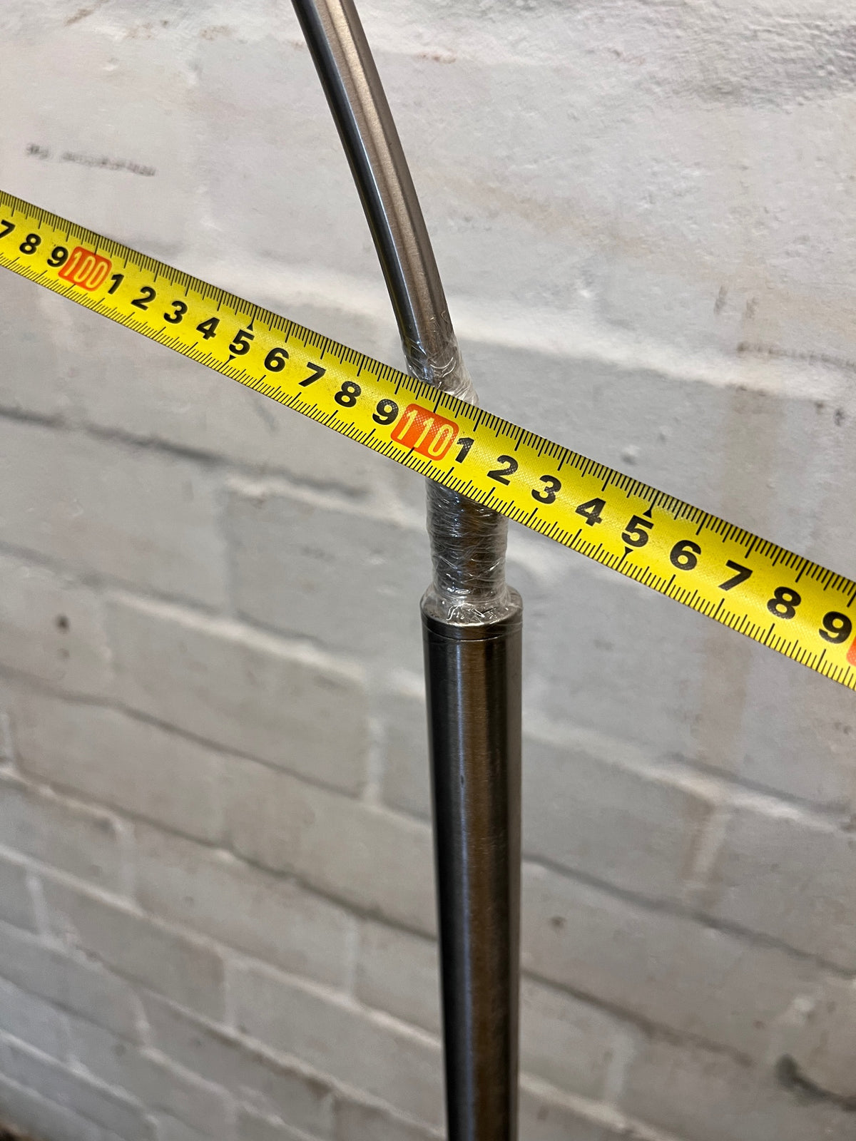 Arched Floor Lamp with Marble Base and Metal Dome Shade — Unstable Stand Due to Missing Screws – depth measurement