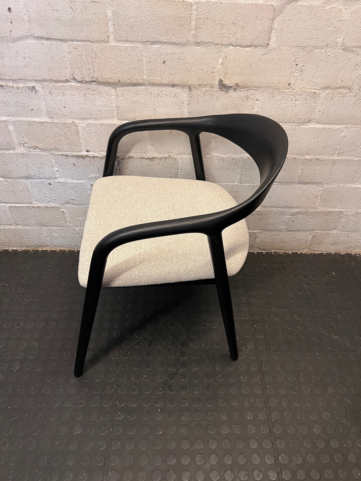Decofurn Alina Wooden Dining Chair in Black – condition detail