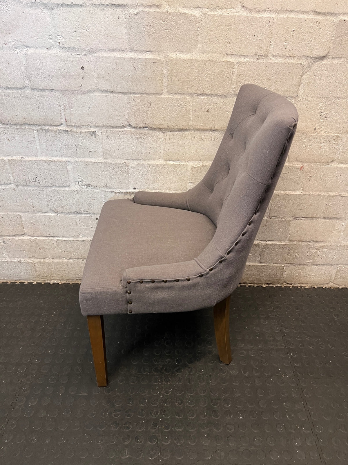 Grey Upholstered Tufted Dining Chair – condition detail