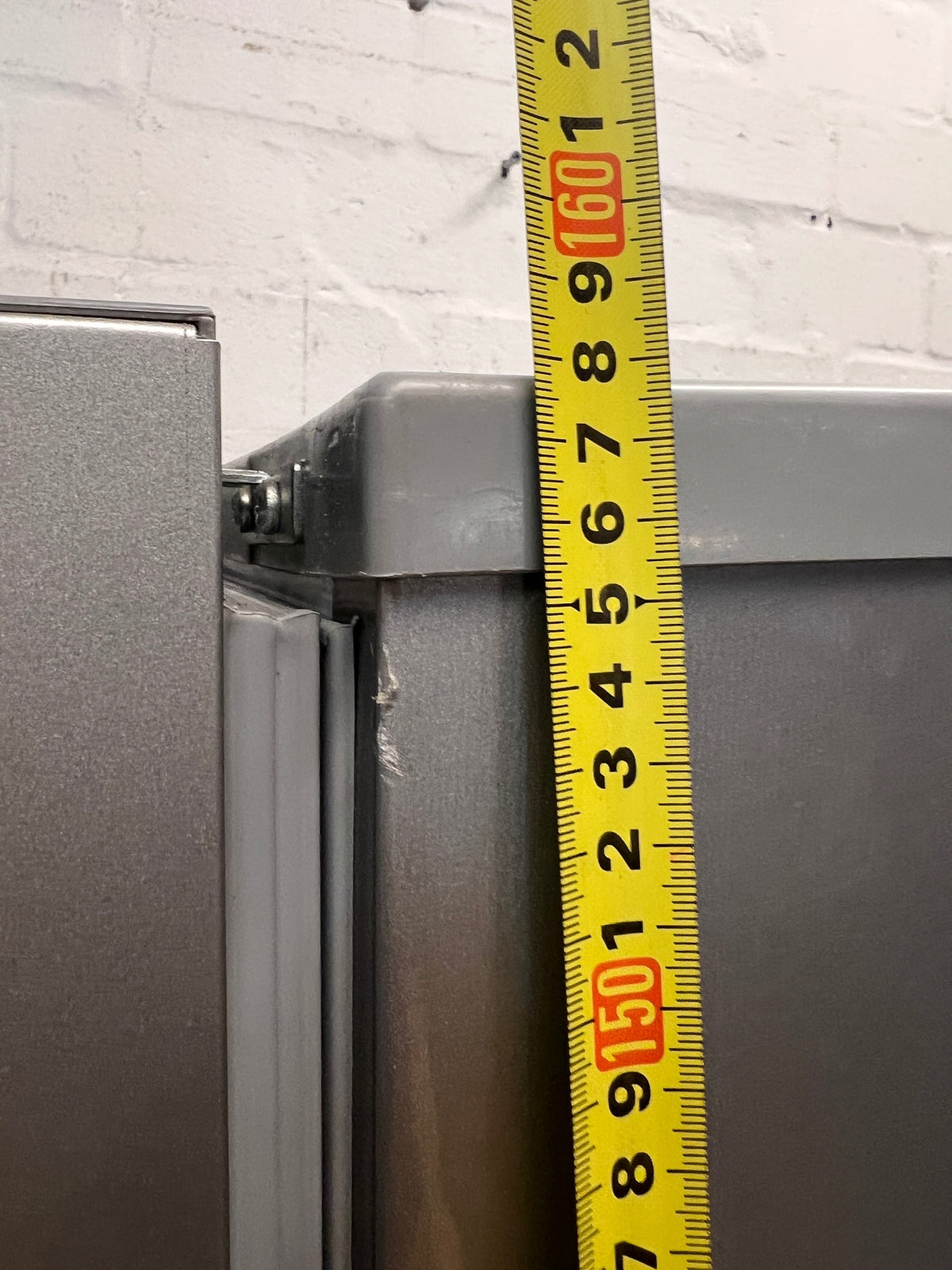 KIC Silver Fridge Freezer with Water Dispenser – height measurement