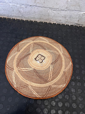 Woven Geometric Pattern Circular Wall Decor Platter – condition detail