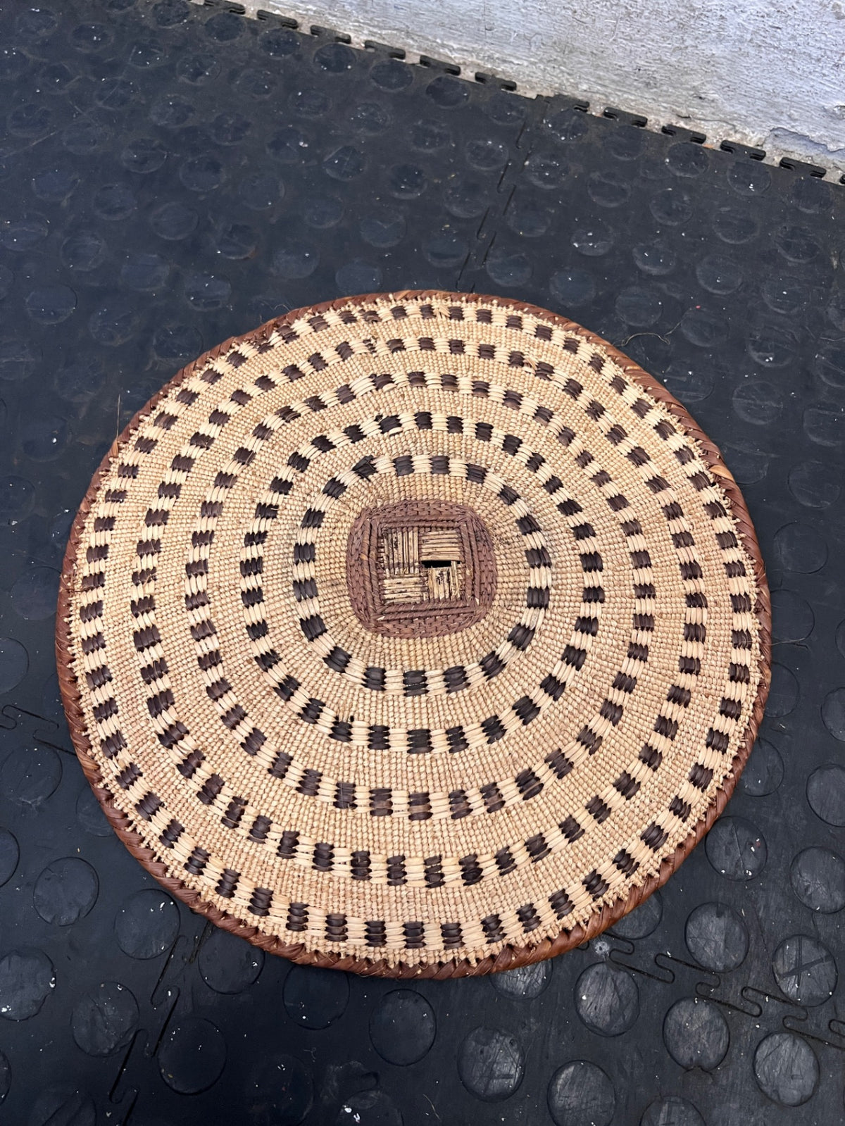 Woven Grass Decorative Basket with Spiral Pattern – condition detail