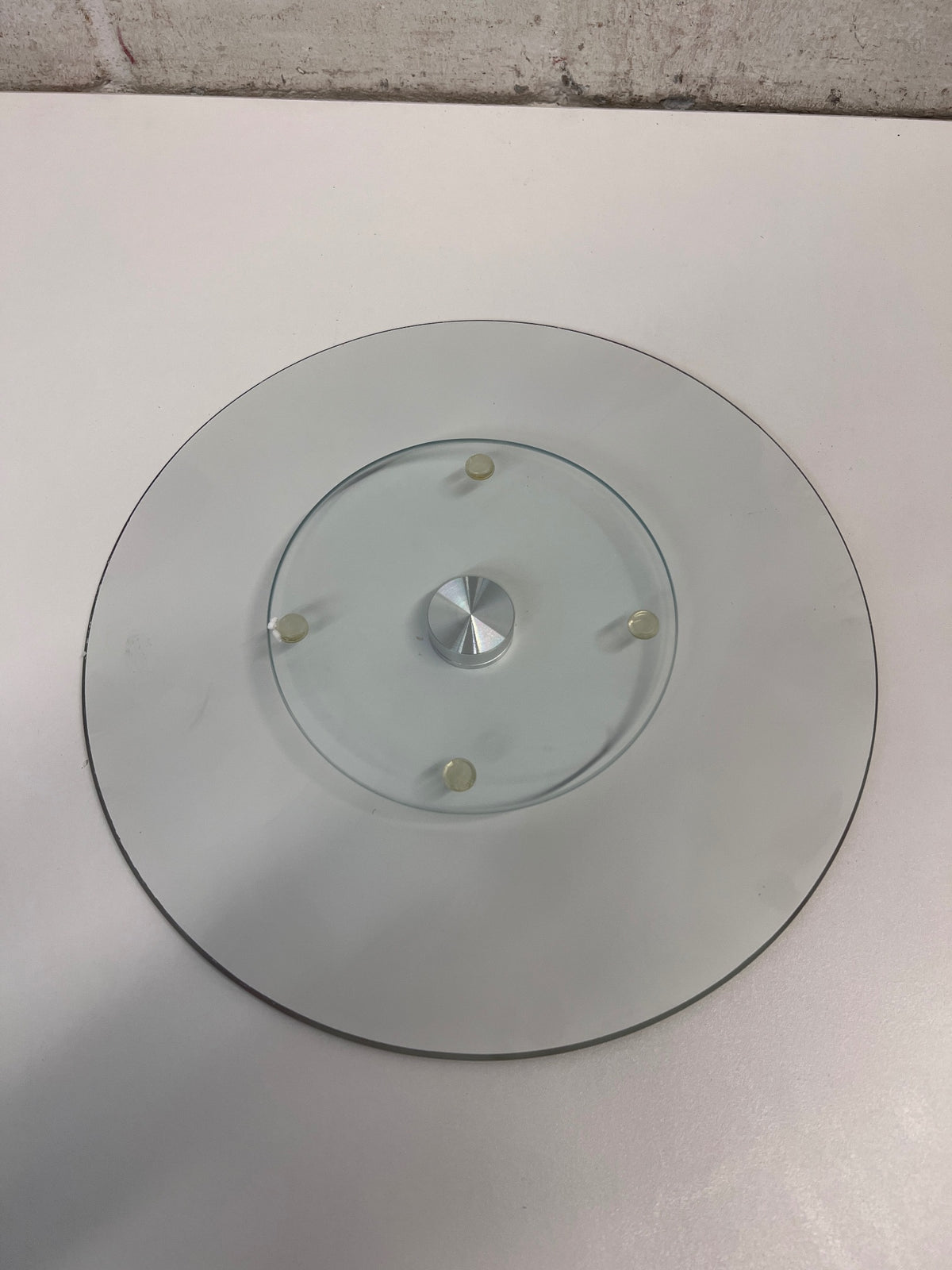 Circular Glass Rotating Cheese Server with Herb Print – condition detail