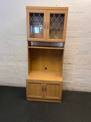 Oak Finish Display Cabinet with Diamond Glass Doors – main front view