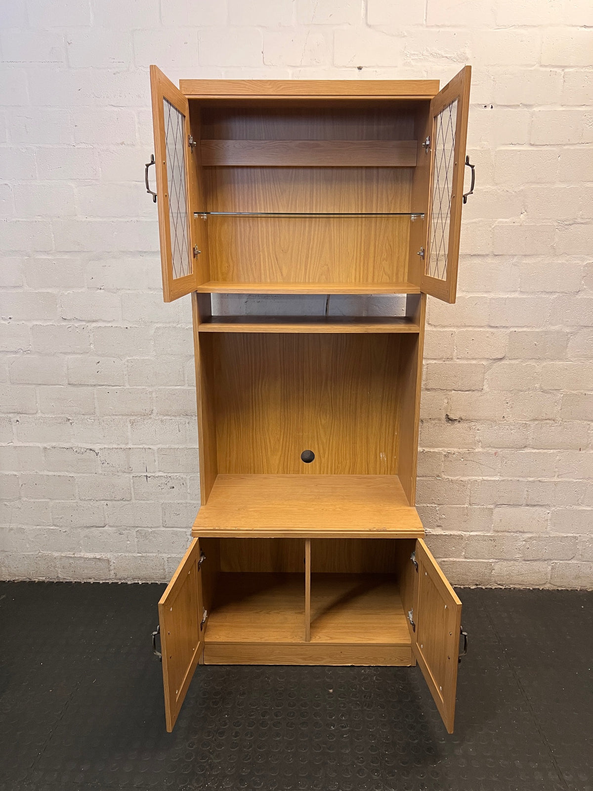 Oak Finish Display Cabinet with Diamond Glass Doors – side view