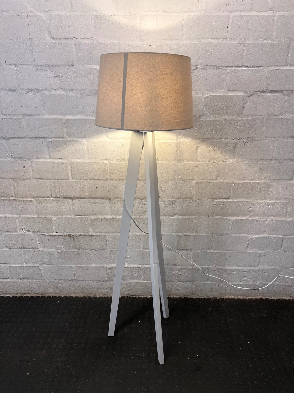 White Tripod Floor Lamp with Fabric Drum Shade – main front view