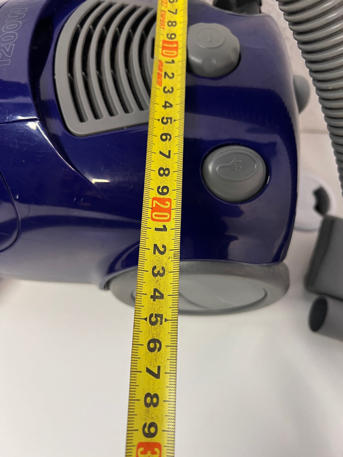 Hoover 1200W Canister Vacuum Cleaner in Navy Blue — Working with Missing Connectors and Internal Faults – width measurement