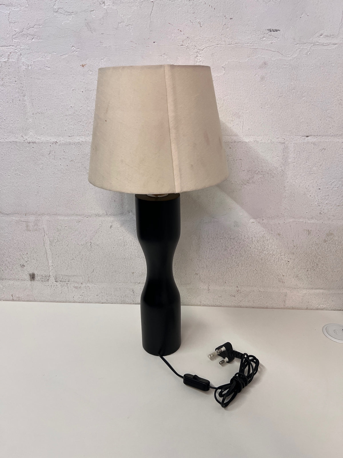 Modern Hourglass Table Lamp with Cream Fabric Shade – main front view