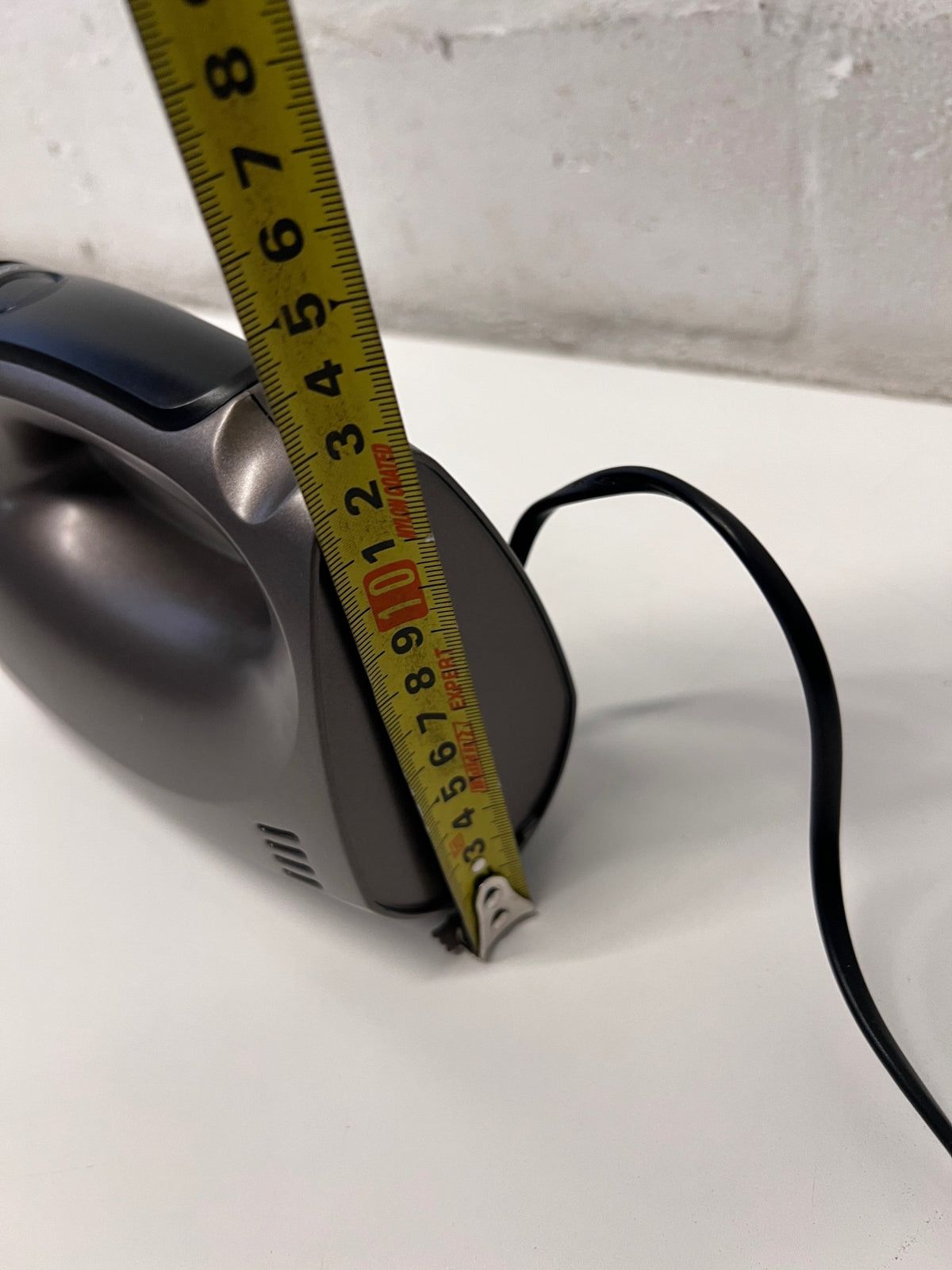 Russell Hobbs Metallic Grey Electric Hand Mixer – height measurement