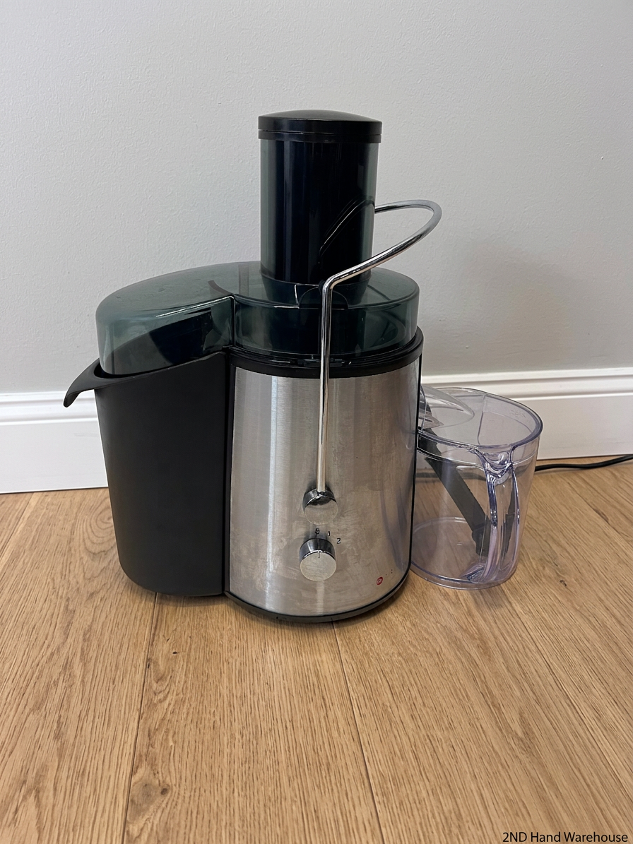 Milex Silver Vegetable and Fruit Juicer – styled product image