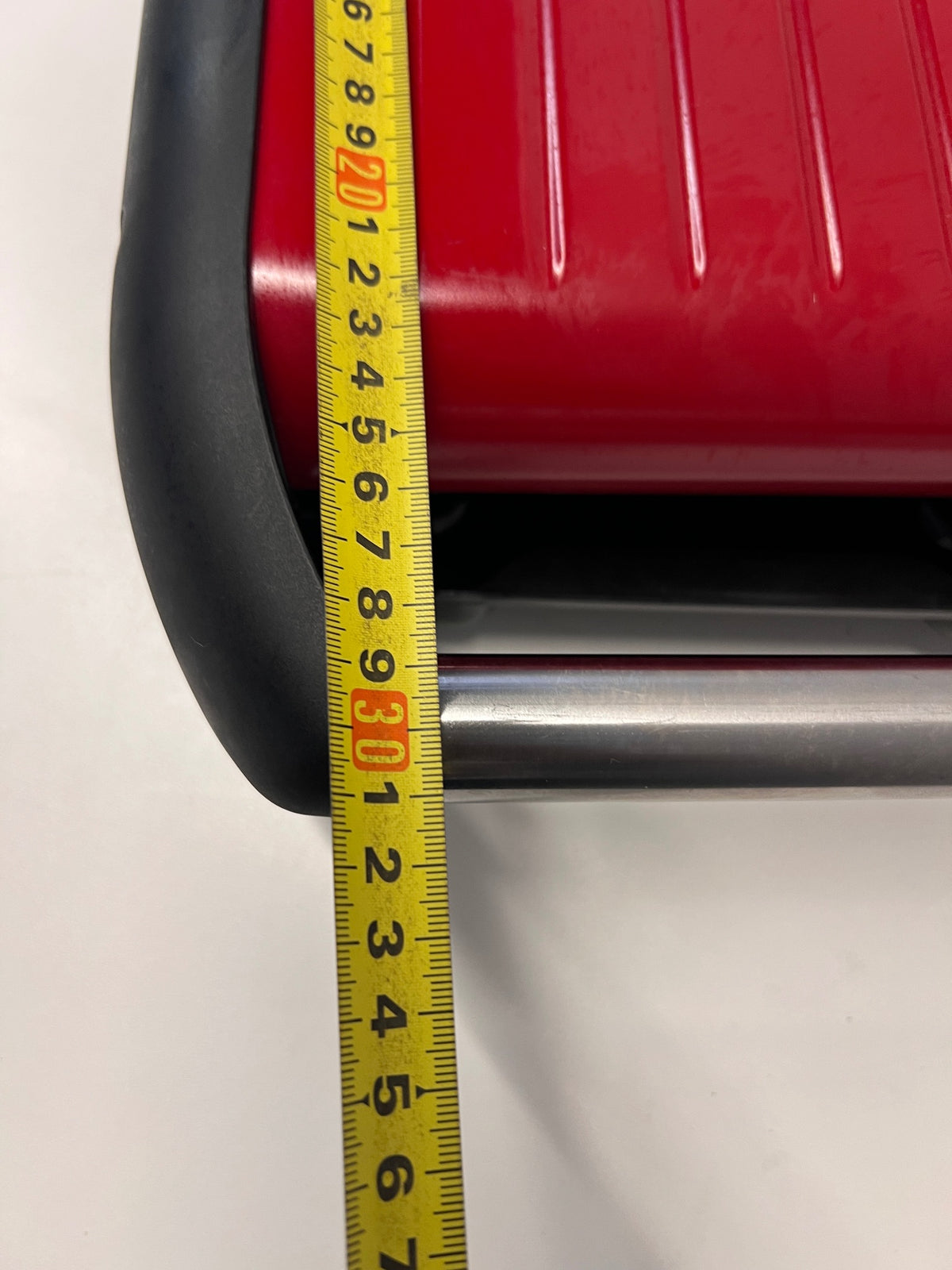 Red George Foreman Countertop Grill – depth measurement