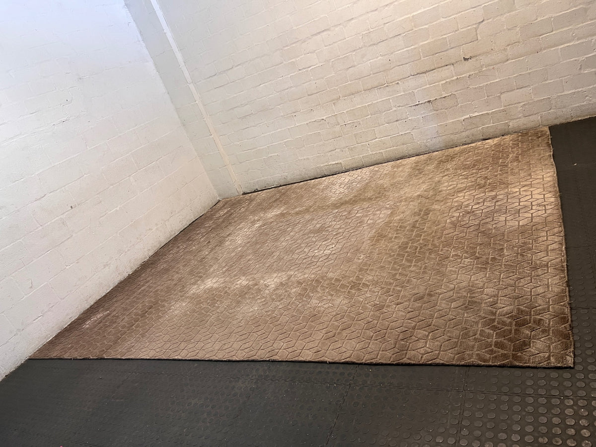 Gonsenhauser Brown Geometric Pattern Area Rug – condition detail