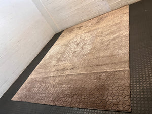 Gonsenhauser Brown Geometric Pattern Area Rug – side view
