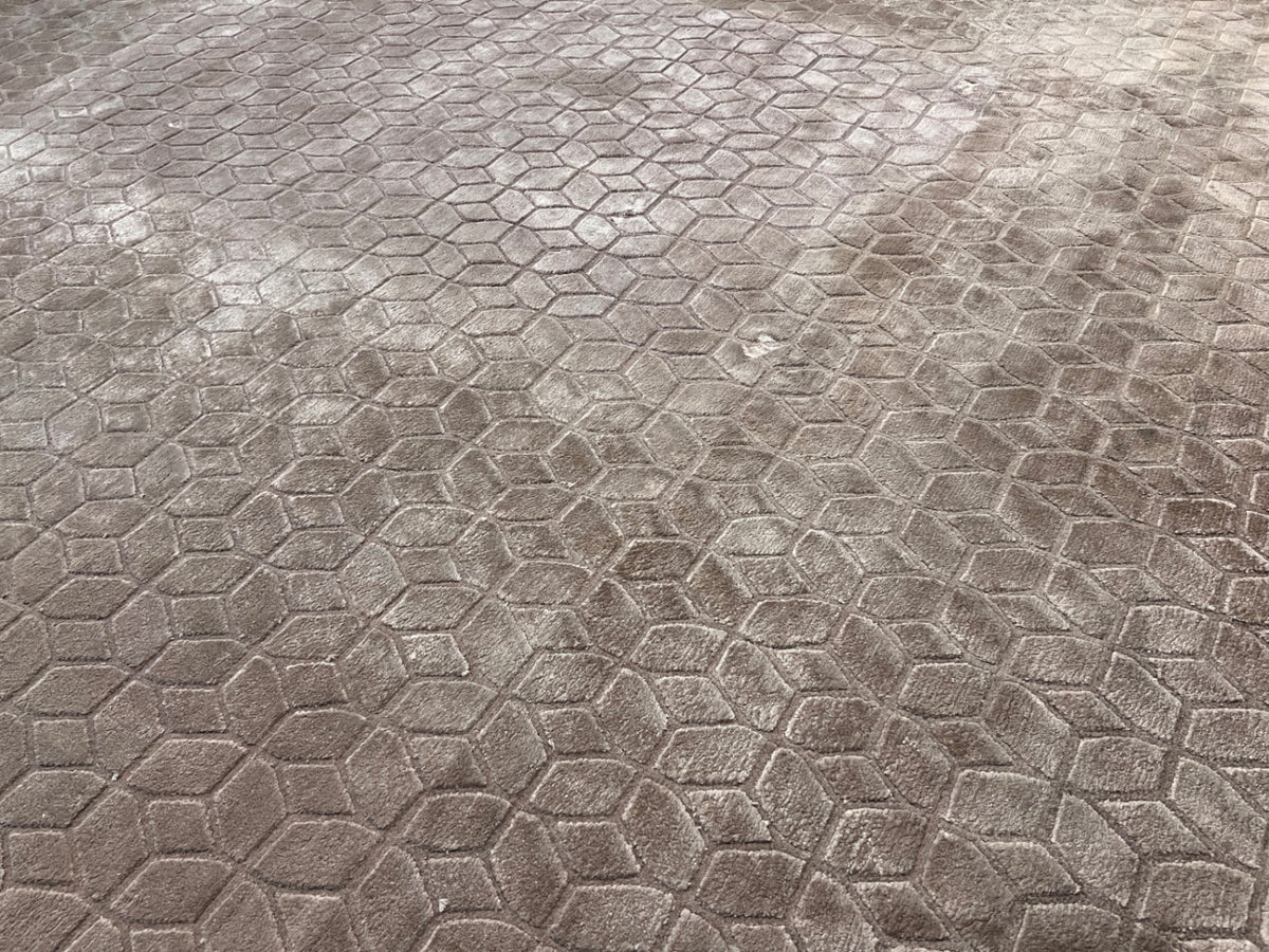 Gonsenhauser Brown Geometric Pattern Area Rug – top view
