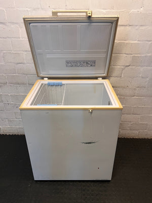 Defy Concept White Chest Freezer with Textured Lid — Good Working Order – side view