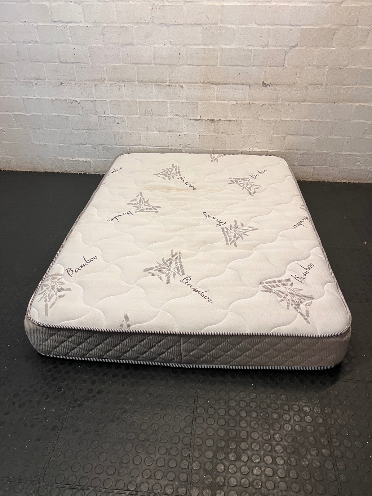 Double Bamboo Fabric Quilted Mattress – back view