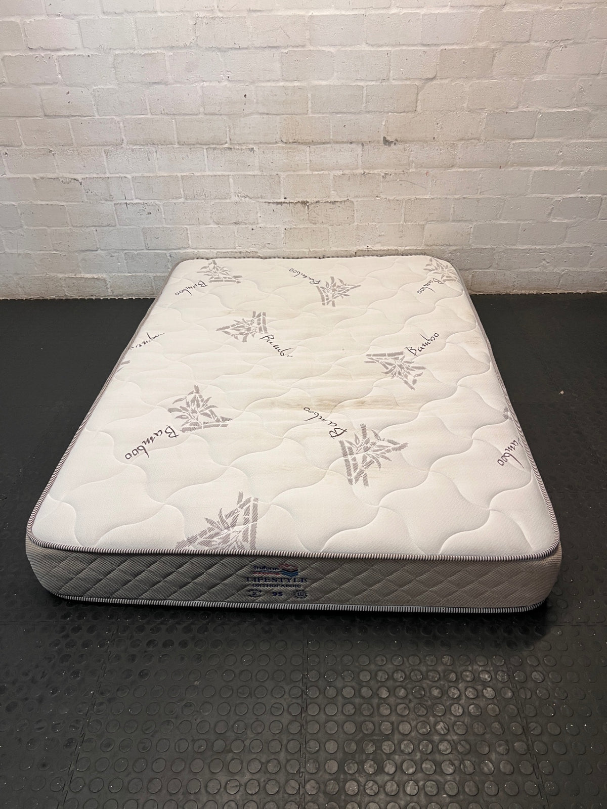 Double Bamboo Fabric Quilted Mattress – main front view