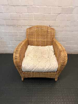 Wicker Armchair with Patterned Cushion – main front view