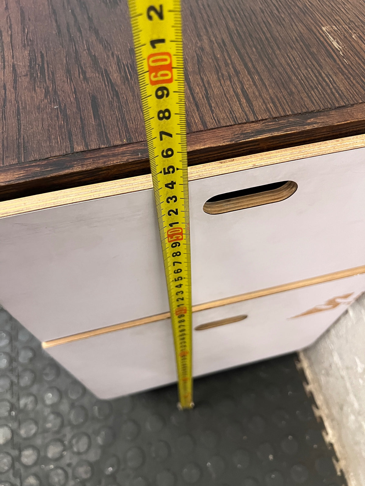 Modern Two-Tone Mobile Pedestal with Wood Finish – height measurement
