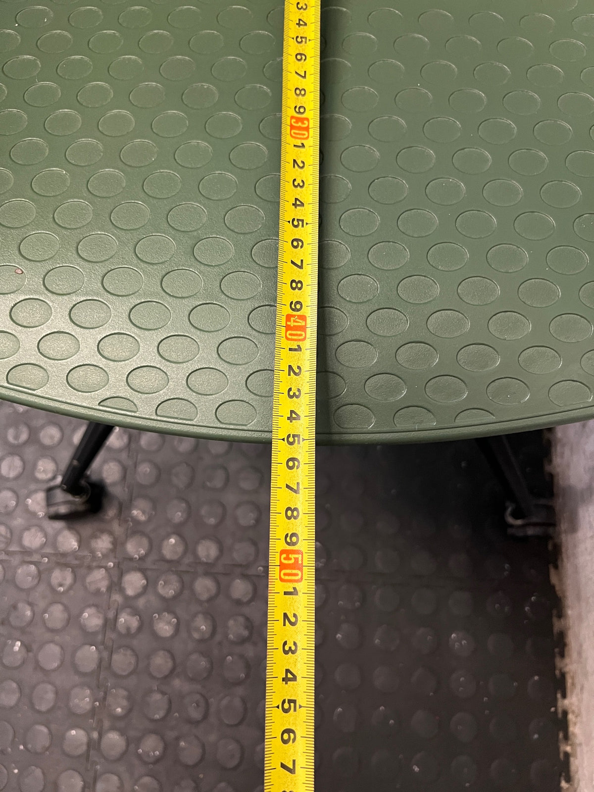 Modern Green Moulded Office Chair with Castors – depth measurement