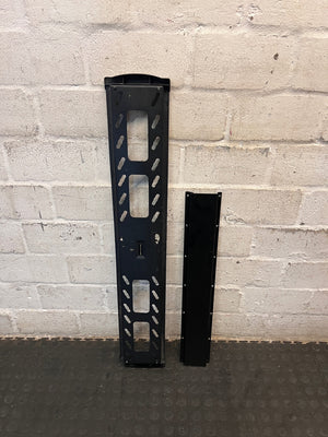 Vertical Black Metal Wall Mount TV Bracket – condition detail