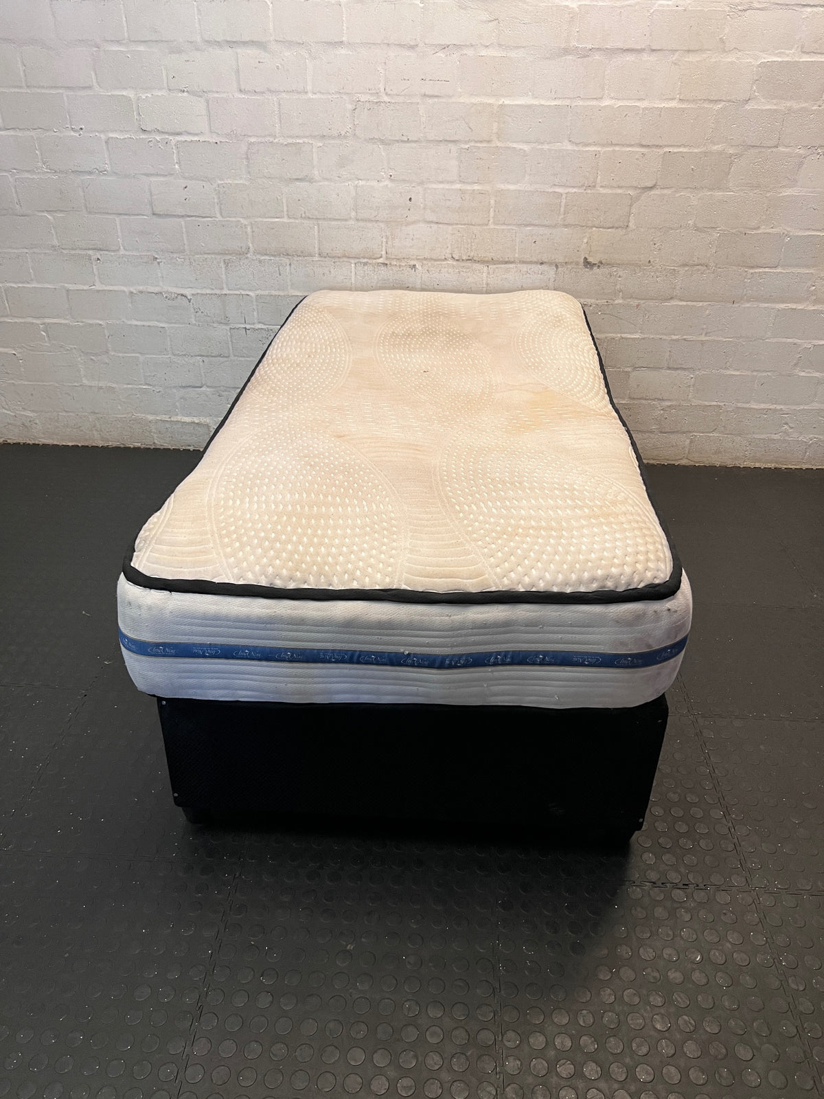 Cloud Nine Single Base Set – top view
