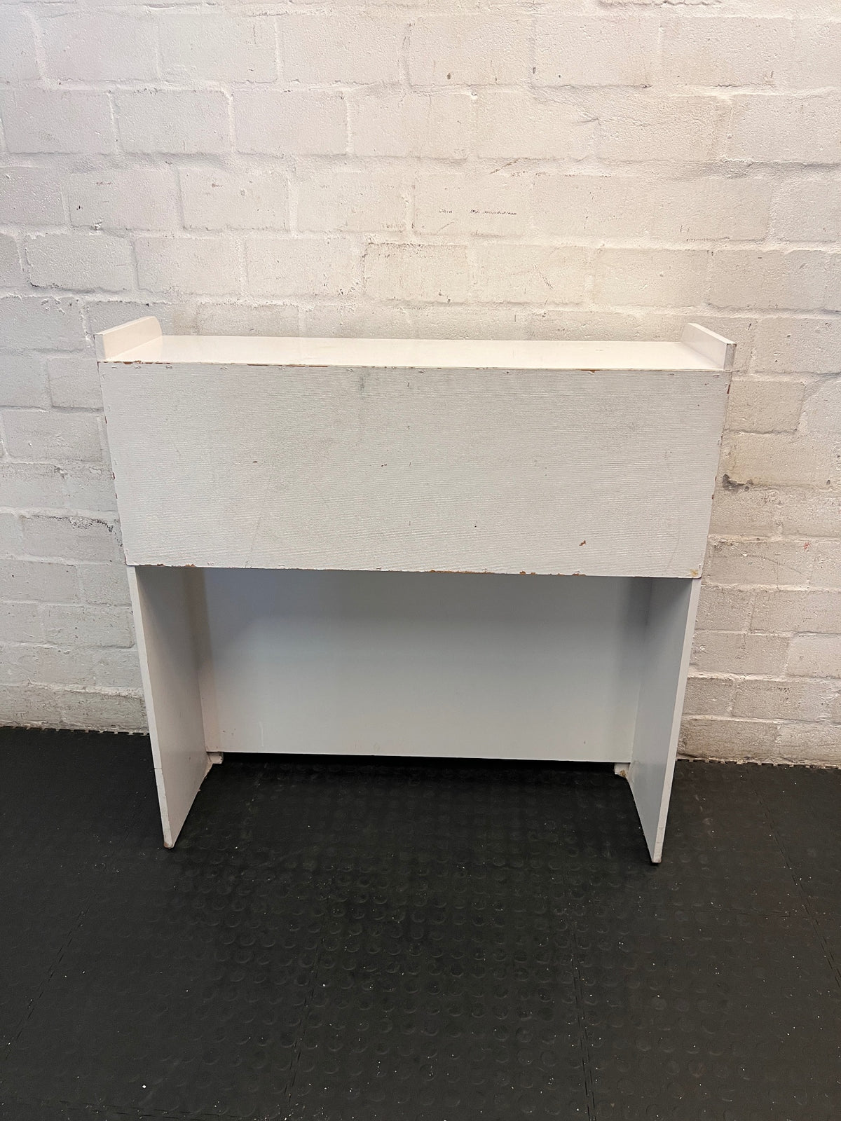 White Wooden Single Headboard with Shelving – condition detail