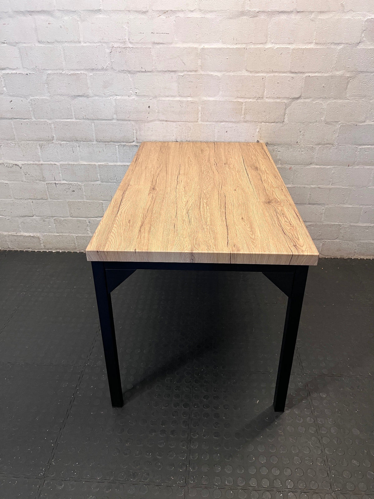 Russells Oak Finish Table with Black Metal Frame – condition detail