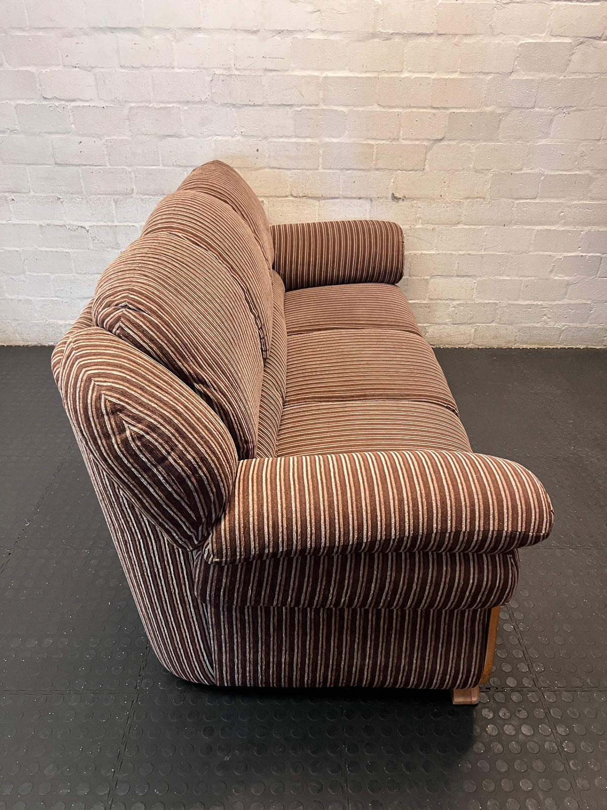 Brown Pinstripe 3 Seater Couch with Curved Wooden Feet – back view