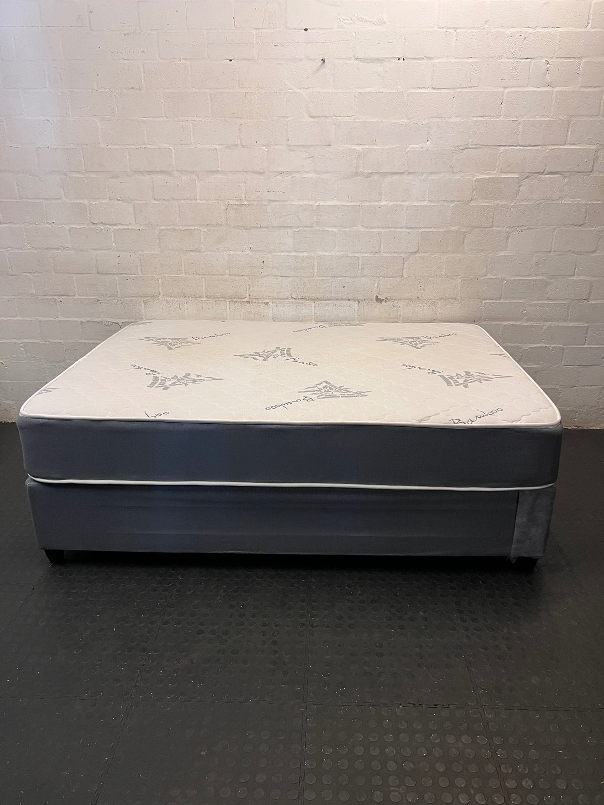 PBS Symphony Double Base Set in Grey and White – top view