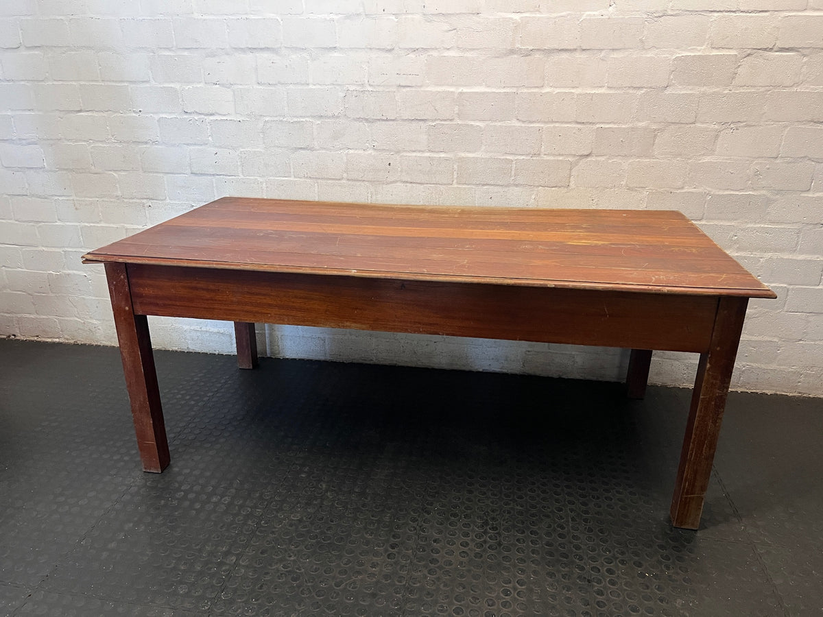Large Timber Office Desk with Shaped Apron – condition detail