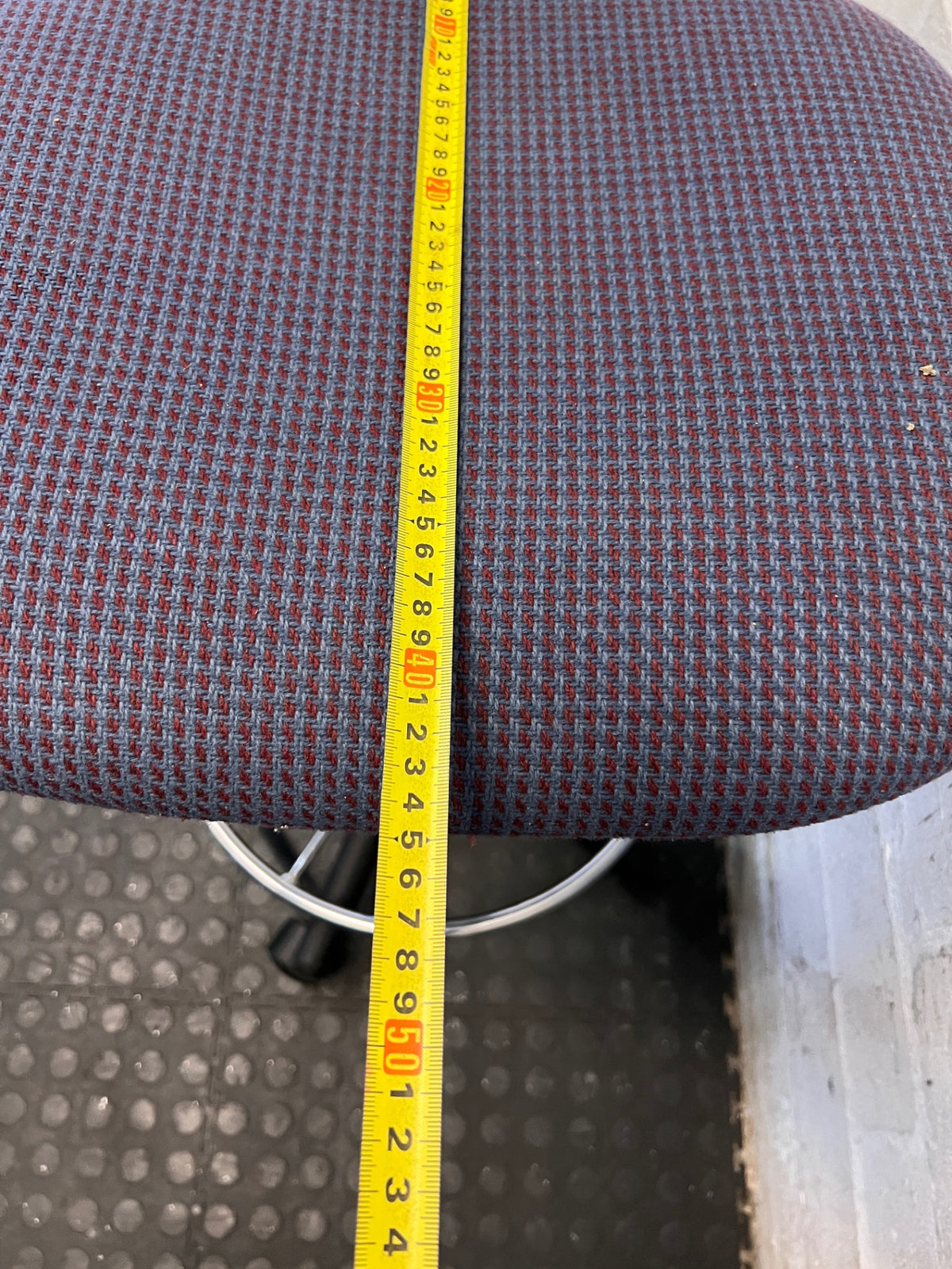 High-Reach Draughting Office Chair with Footring – depth measurement