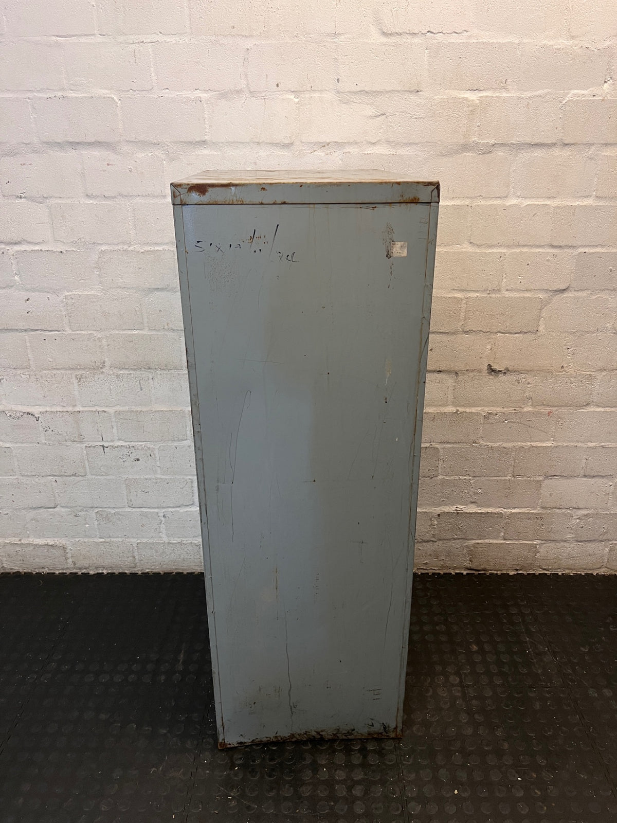 Krost 4-Drawer Metal Filing Cabinet – back view