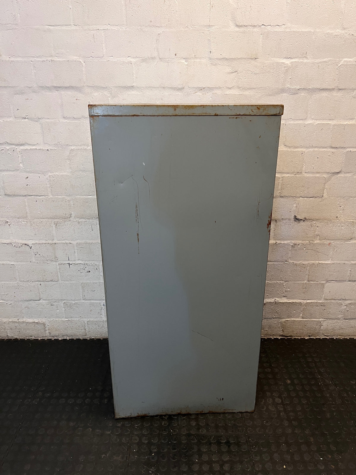 Krost 4-Drawer Metal Filing Cabinet – top view